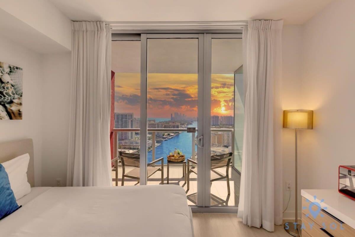 Amenities Balcony W Stunning Views-Beachfront Hallandale Beach Exterior photo