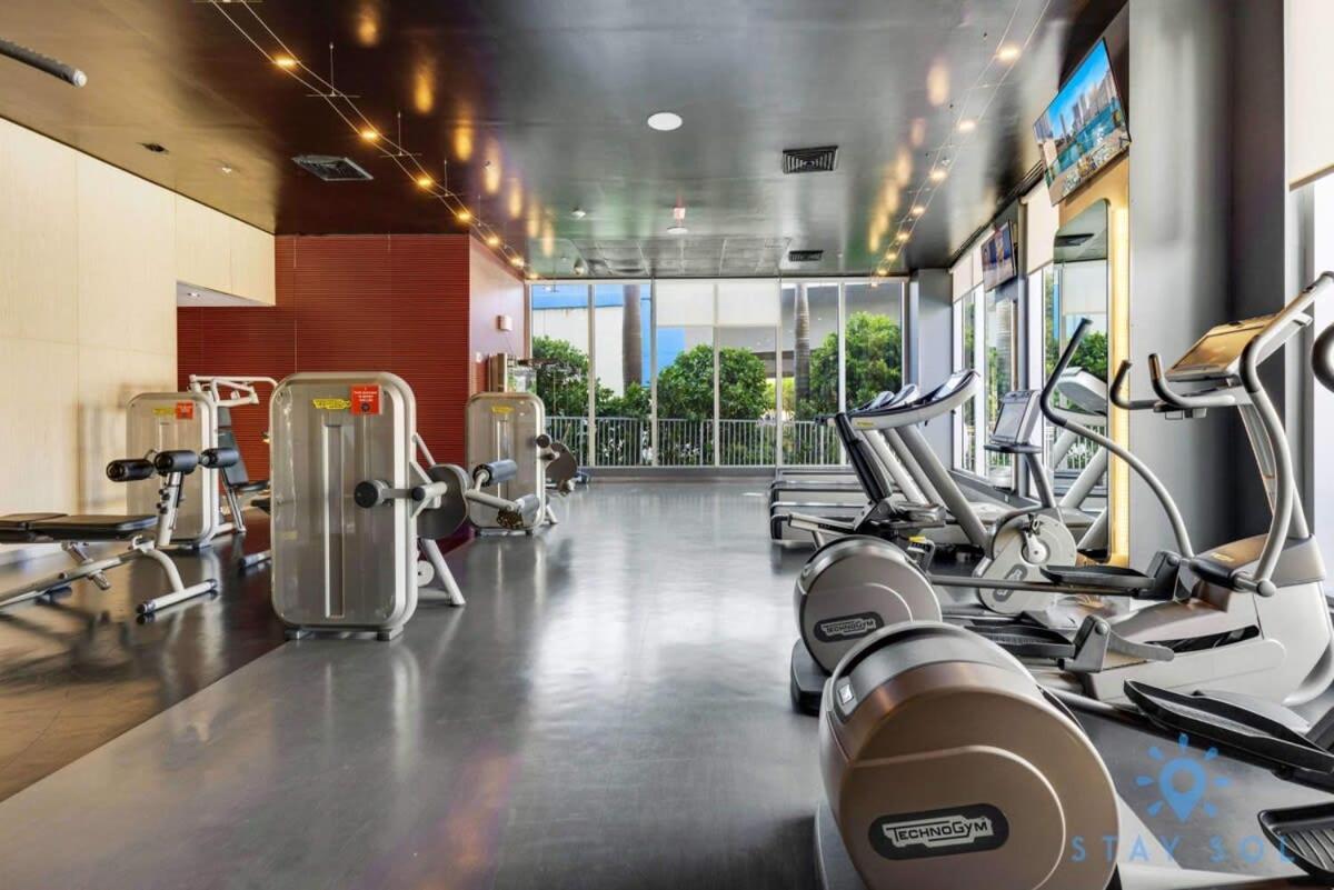 Amenities Balcony W Stunning Views-Beachfront Hallandale Beach Exterior photo