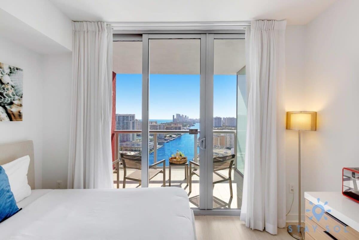 Amenities Balcony W Stunning Views-Beachfront Hallandale Beach Exterior photo